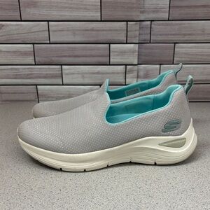 Skechers Arch Comfort Women’s size 7.5 Slip-on shoes Gray/ Teal